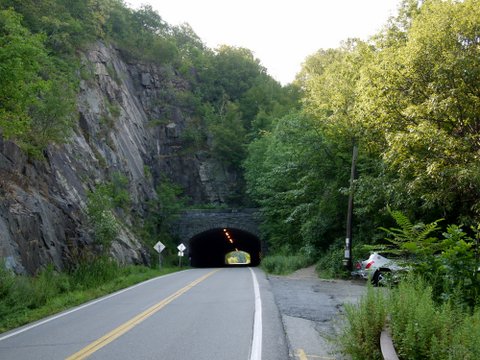 Breakneck Ridge Tunnel, Route 9D, New York