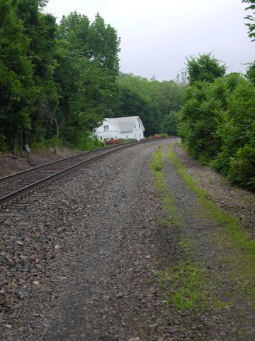 Trail to East of Metro-North Line