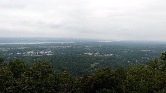 View northwest of Beacon, from Overlook Trail