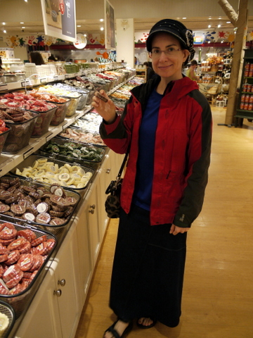 Batya selects candles, Yankee Candle Factory, South Deerfield, Massachusetts